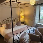 The Wensleydale 3*