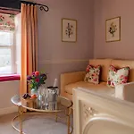 The Wensleydale 3*